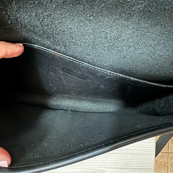 Coach Vintage Dinky Black Crossbody Bag with Gold Hardware - Picture 7 of 11